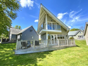 Luxurious 4 Bedroom New England Style Villa - Trewhiddle Villa 25